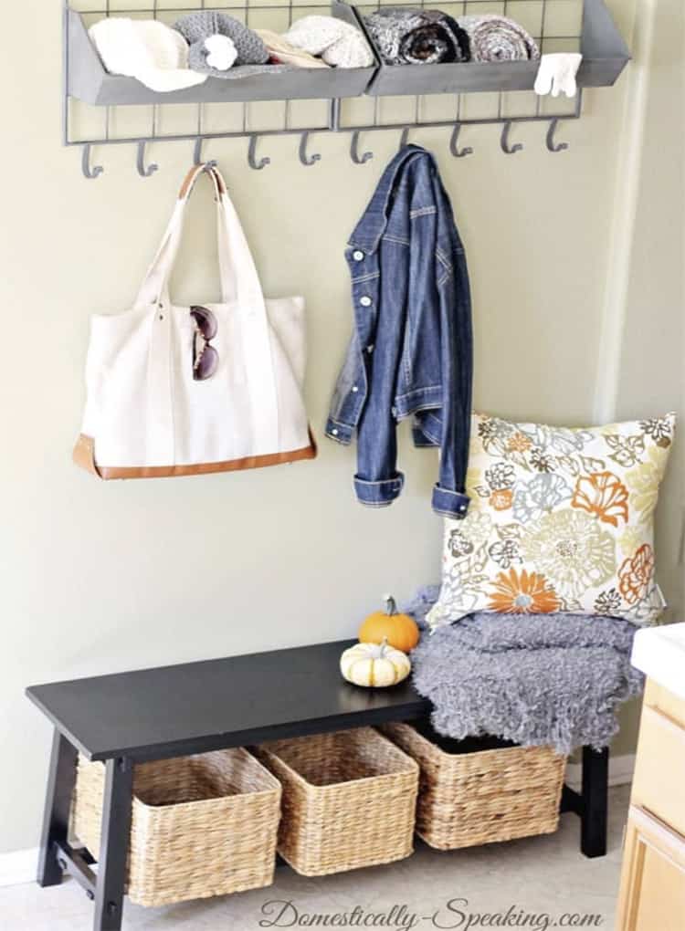 Fall decor in a mini mudroom - perfect to organize your family.