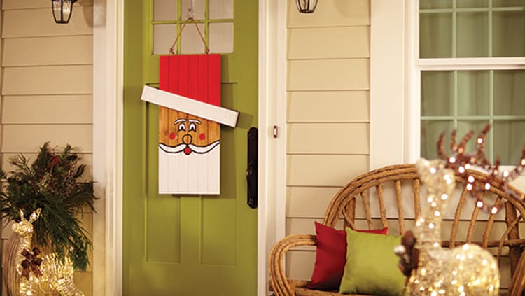 Seasonal Character Door Hanger – Signup free workshop